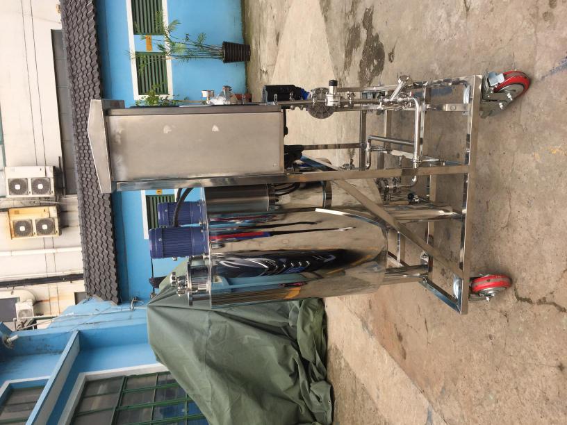 衛(wèi)生級(jí)不銹鋼加藥裝置